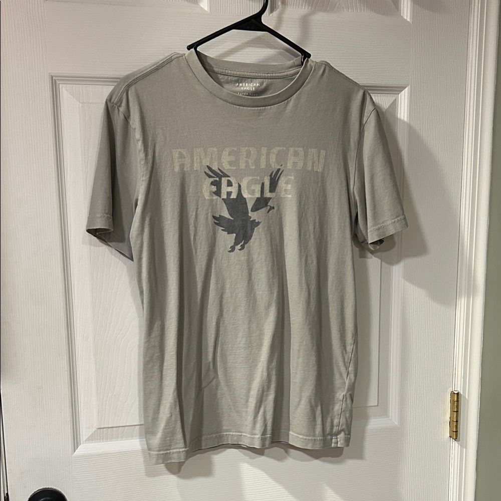 American Eagle Outfitters Men’s Light Gray Men's Tee